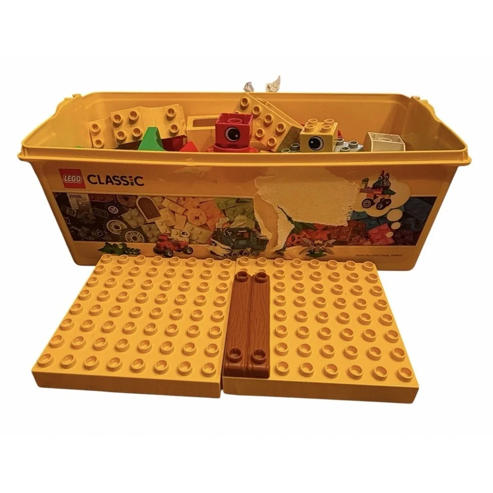 LEGO Classic 10698 Creative Brick Storage Box Mixed Pieces Lot Bases Duplo Build